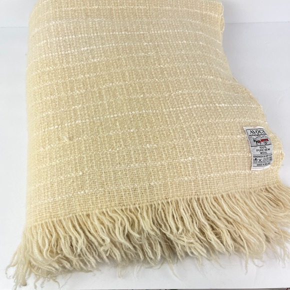 Avoca Handweavers Ireland Pure Wool Fringed Throw in Cream 60x52